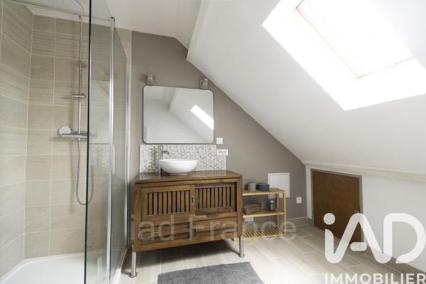 Maison à vendre 6 pièces 143 m² Freneuse