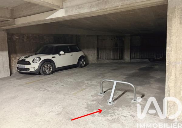 Parking à vendre 20 m² Paris 8