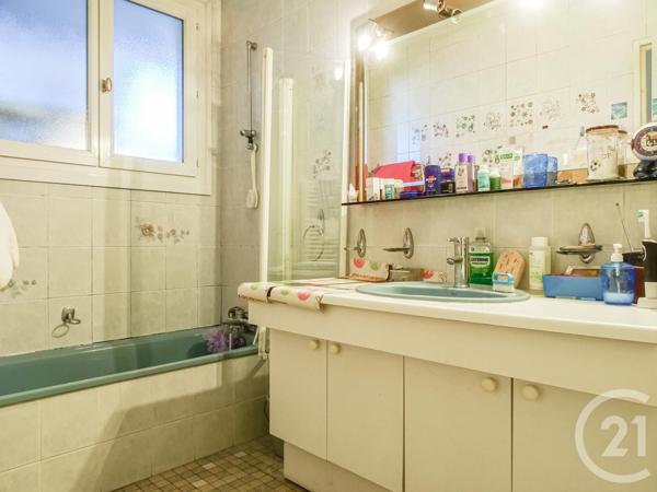 Appartement F3 à vendre  3 pièces - 64,49 m2 VENISSIEUX - 69