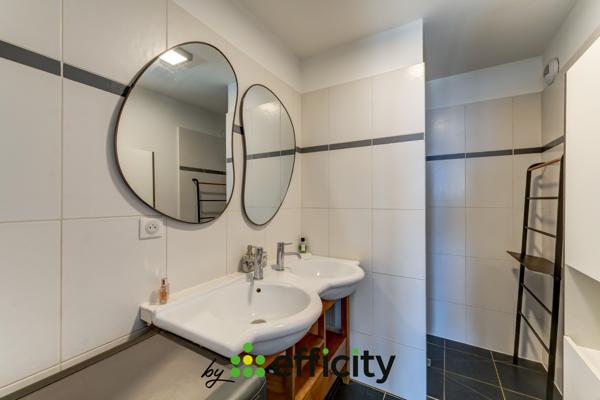 Appartement
         4 pièces
        - 82 m² Exclusivité 309 000 € *