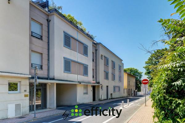 Appartement
         4 pièces
        - 82 m² Exclusivité 309 000 € *
