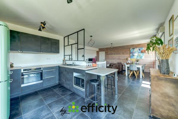 Appartement
         4 pièces
        - 82 m² Exclusivité 309 000 € *