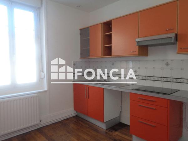 Location Appartement 4 pièces 97 m² - 24 PLACE FERNAND MARQUIGNY Soissons 02200