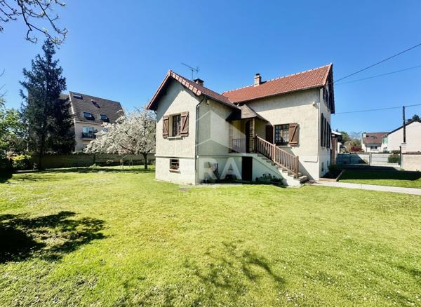 Maison familiale 6 pièces en hypercentre d'Herblay Sur Seine
