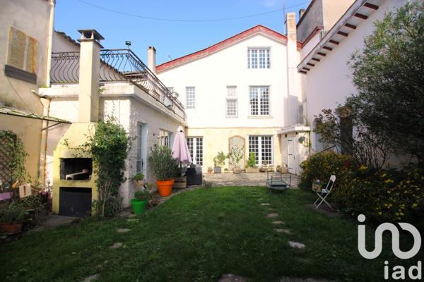Maison à vendre 9 pièces 270 m² Cadillac-sur-Garonne