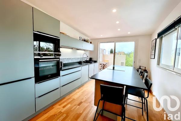 Maison 8 pièces de 147 m² à Vias (34450)