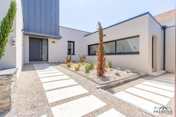 VAIR SUR LOIRE - MAISON 240 M2 - DPE A- PISCINE - GARAGE