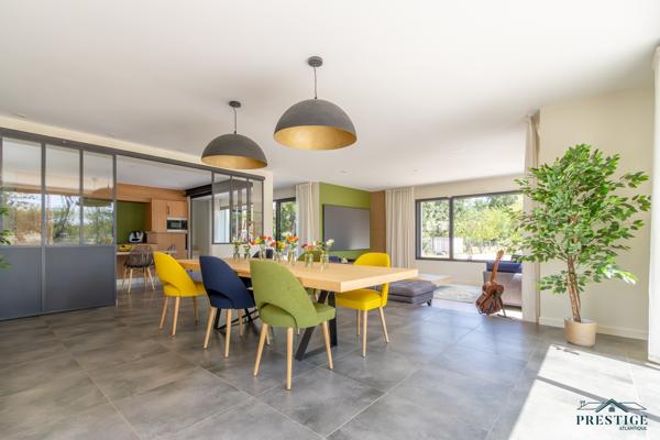 VAIR SUR LOIRE - MAISON 240 M2 - DPE A- PISCINE - GARAGE