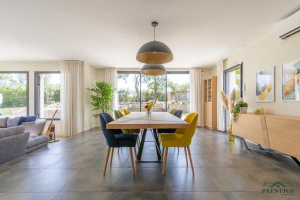 VAIR SUR LOIRE - MAISON 240 M2 - DPE A- PISCINE - GARAGE