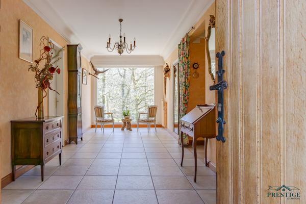 SAINT-SEBASTIEN-SUR-LOIRE - MAISON DE 216 M2 HABITABLES - TERRAIN 3300 M2