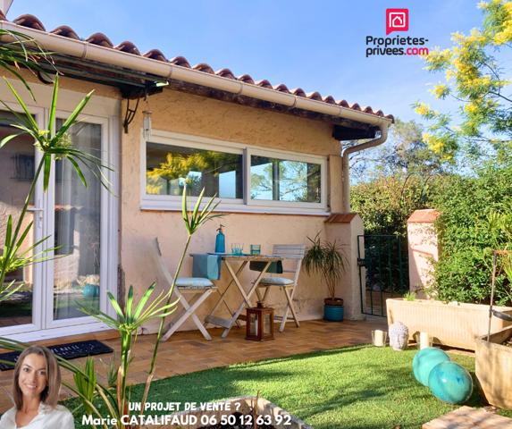 Très beau RDJ d'environ 77m²  proche de la mer !