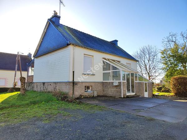 Maison à vendre à Naizin centre bourg - 3 chambres - sous-sol - 10 minutes de Pontivy et Locminé