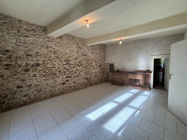 MAISON DE BOURG JARDIN DEPENDANCES