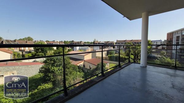 Appartement à louer 3 pièces 68.54m² Valenciennes (59300)