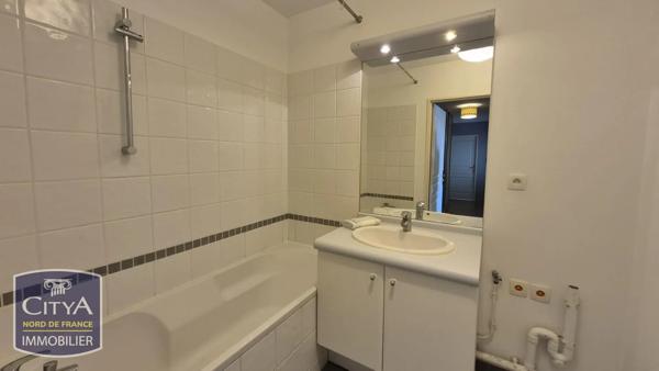 Appartement à louer 3 pièces 68.54m² Valenciennes (59300)