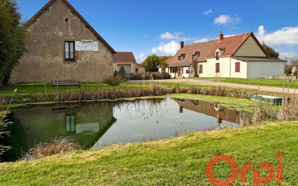 Maison à vendre    6 pièces • 240 m2 Neuilly-en-Dun