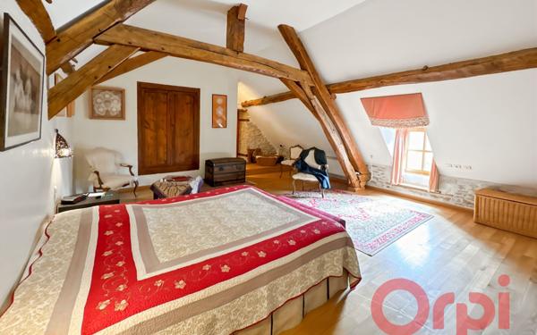 Maison à vendre    6 pièces • 240 m2 Neuilly-en-Dun