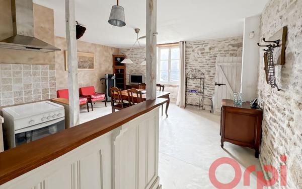 Maison à vendre    6 pièces • 240 m2 Neuilly-en-Dun