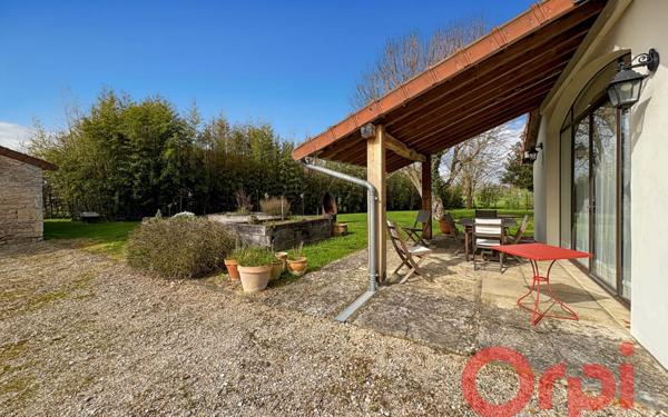 Maison à vendre    6 pièces • 240 m2 Neuilly-en-Dun