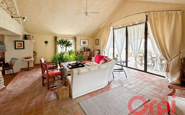 Maison à vendre    6 pièces • 240 m2 Neuilly-en-Dun