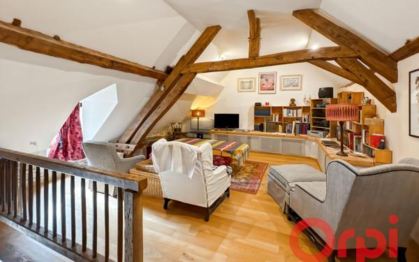 Maison à vendre    6 pièces • 240 m2 Neuilly-en-Dun