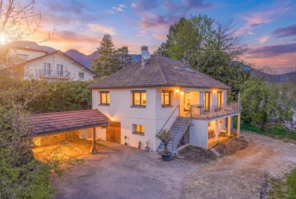 Maison à vendre 5 pièces GEX (01)