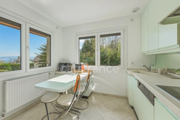 Maison à vendre 5 pièces GEX (01)
