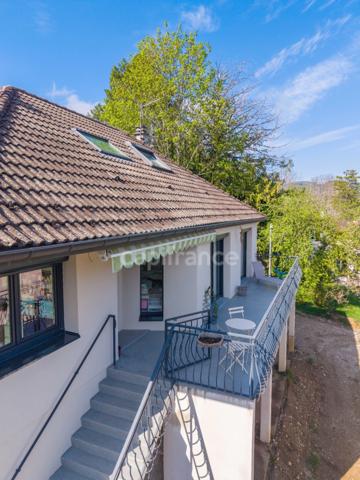 Maison à vendre 5 pièces GEX (01)