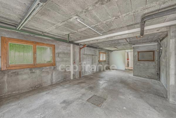 Maison à vendre 5 pièces GEX (01)