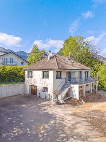 Maison à vendre 5 pièces GEX (01)