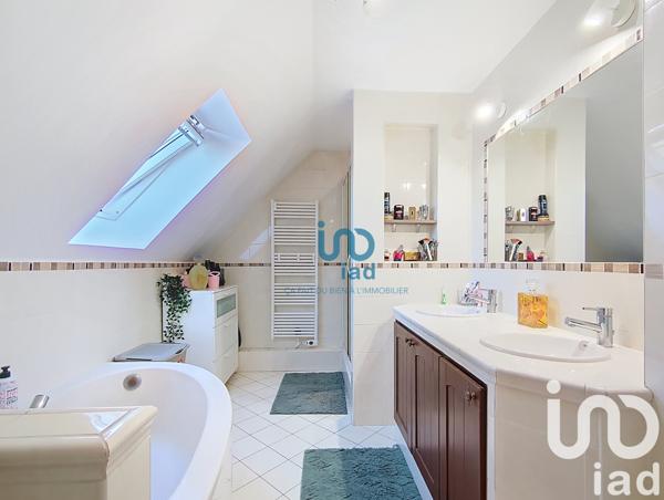 Maison à vendre 5 pièces 115 m² Fontenay-Trésigny