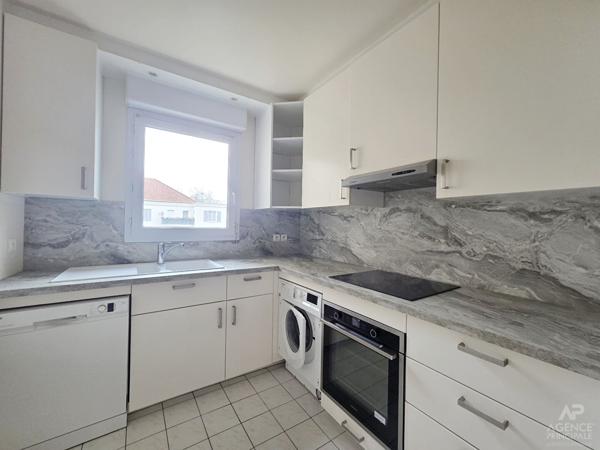 Appartement Rueil-malmaison 4 pièce(s) 105 m2 Loyer €2 490/mois charges comprises **  - Référence  19583