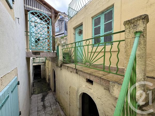 Maison à vendre  8 pièces - 226,98 m2 ROQUEFORT SUR SOULZON - 12