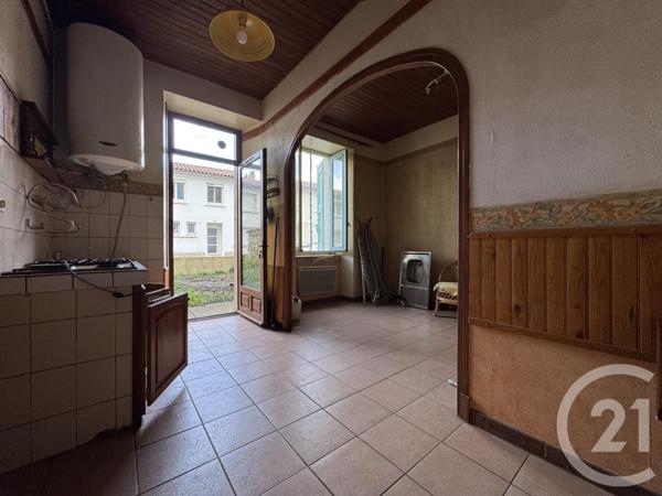 Maison à vendre  8 pièces - 226,98 m2 ROQUEFORT SUR SOULZON - 12