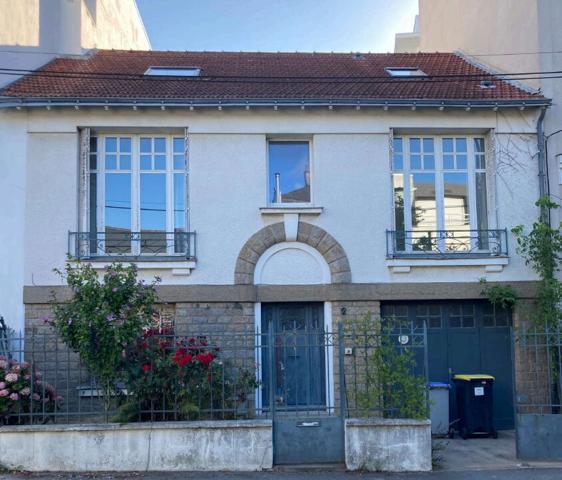Maison 7 pièce(s) 164 m2 - Garage, cave et jardin