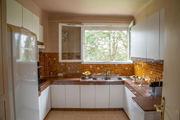 SEVRES RIVE GAUCHE - APPARTEMENT DE CHARME €465 000 ** - Référence 469-S