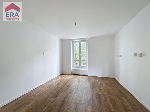 A VENDRE - IMMEUBLE 280m² + sous-sol 57m²