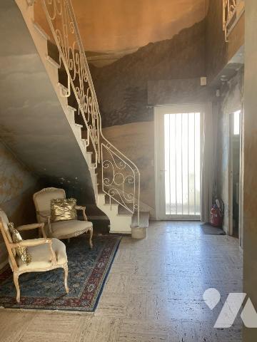 FLERS  - UNE MAISON  avec de BEAUX VOLUMES et TERRAIN 