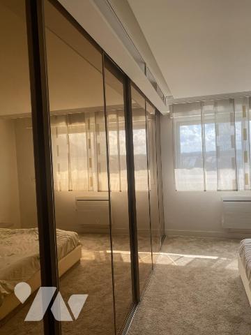 FLERS  - UNE MAISON  avec de BEAUX VOLUMES et TERRAIN 