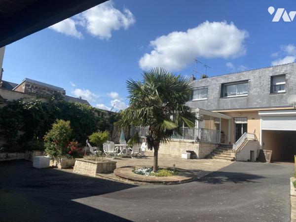 FLERS  - UNE MAISON  avec de BEAUX VOLUMES et TERRAIN 