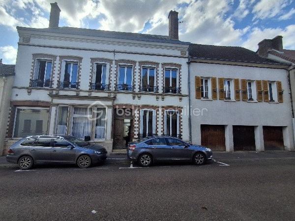 Maison de village de 250 m²