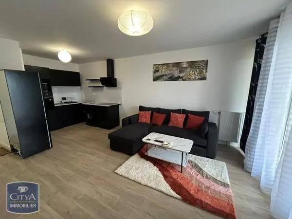 Appartement à louer 2 pièces 40.2m² Creil (60100)