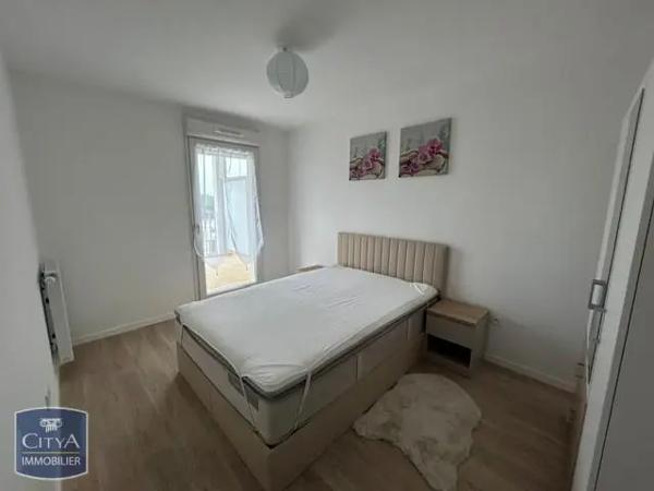 Appartement à louer 2 pièces 40.2m² Creil (60100)