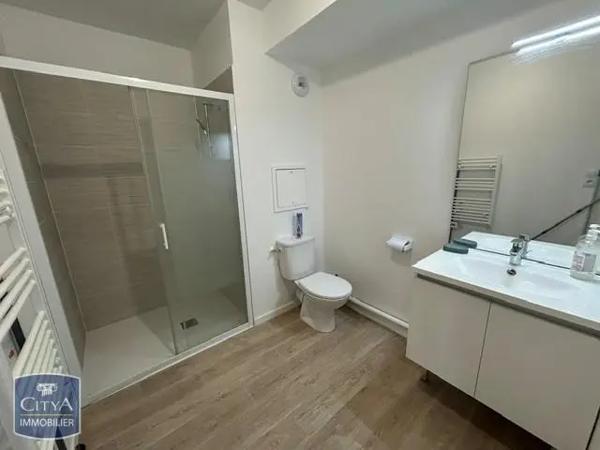 Appartement à louer 2 pièces 40.2m² Creil (60100)