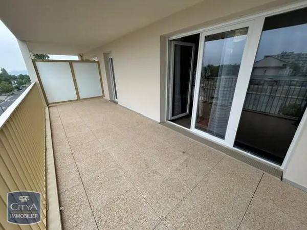 Appartement à louer 2 pièces 40.2m² Creil (60100)