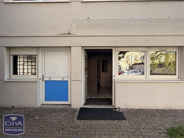 Local commercial à vendre 112m² Neuville-sur-Saône (69250)