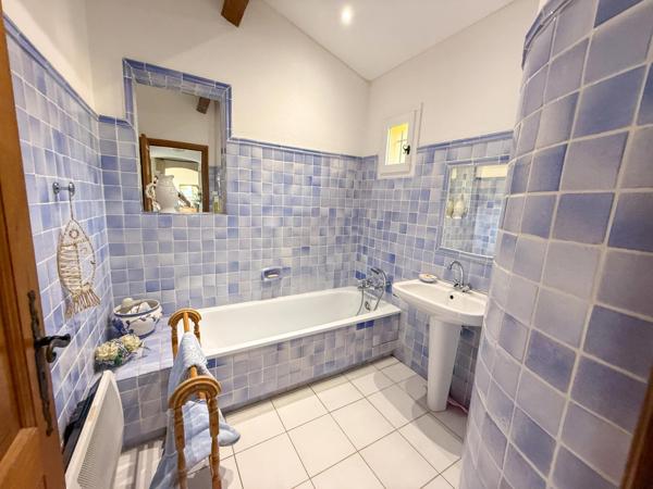 Maison à vendre  7 pièces - 160 m2 LA CROIX VALMER - 83