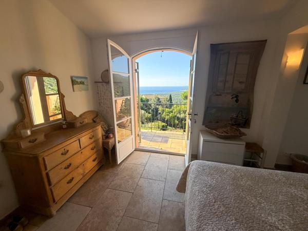 Maison à vendre  7 pièces - 160 m2 LA CROIX VALMER - 83