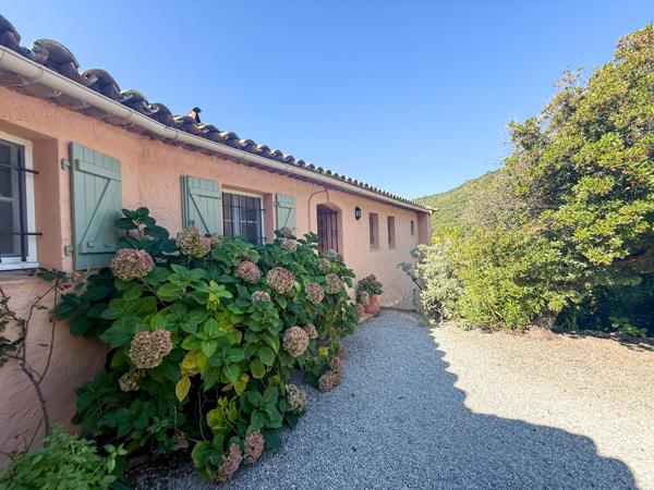 Maison à vendre  7 pièces - 160 m2 LA CROIX VALMER - 83