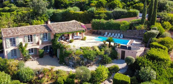 Maison à vendre  7 pièces - 160 m2 LA CROIX VALMER - 83